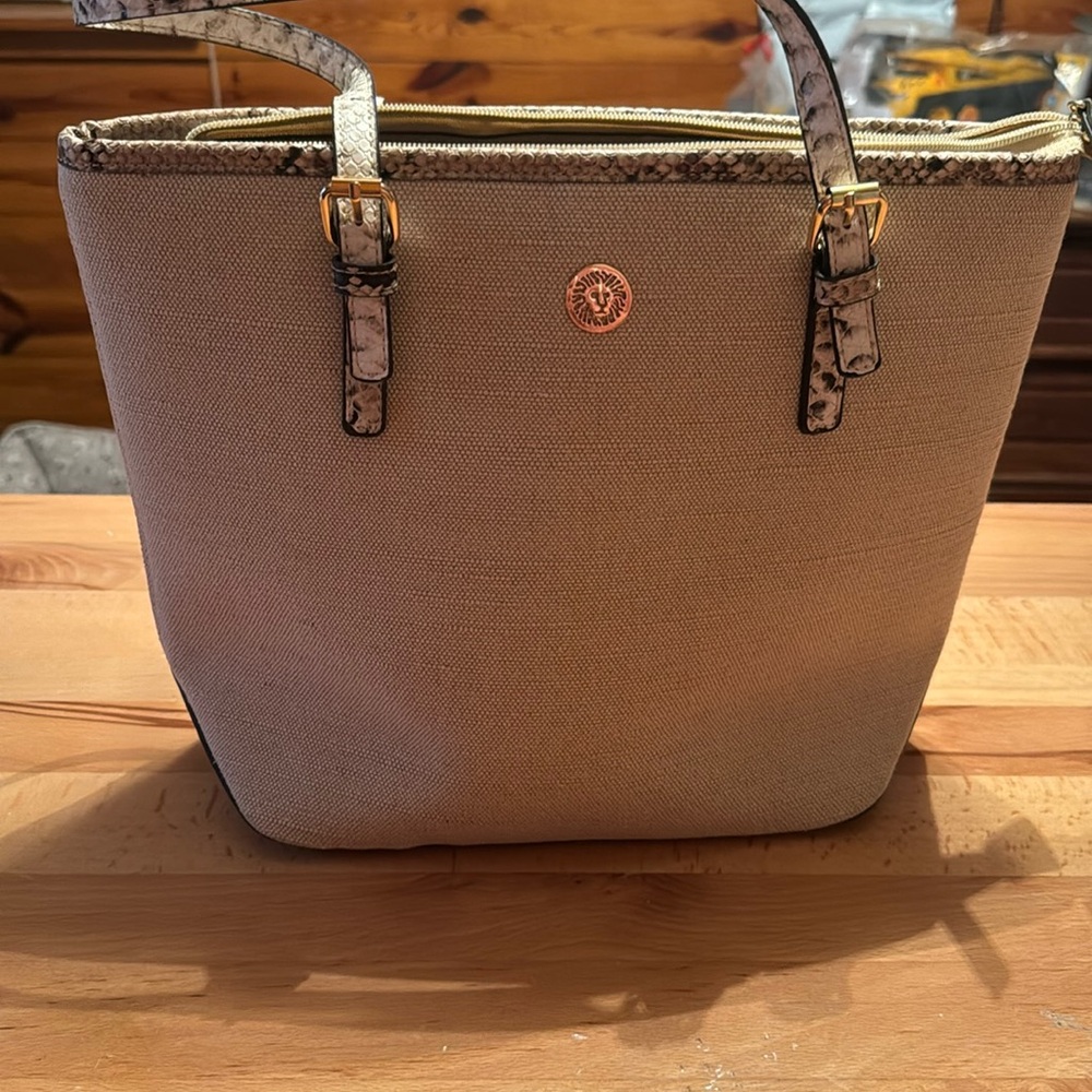 Like New Anne Klein Purse